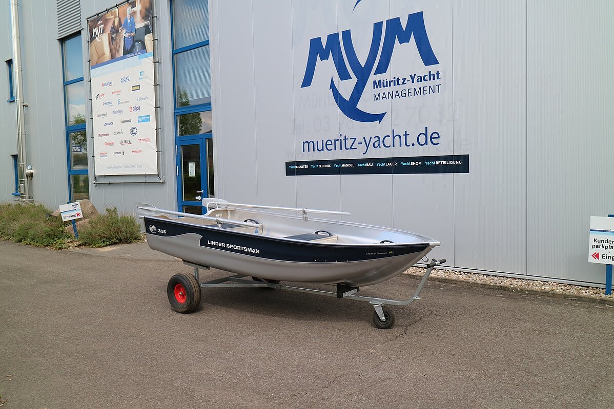 Dieses Bild zeigt die Seitenansicht der Linder Sportsman 355.