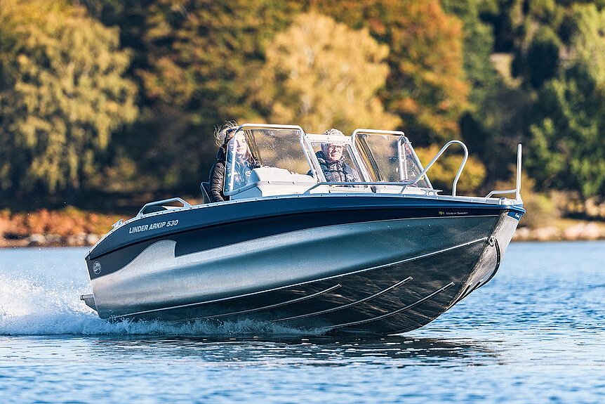 Dieses Bild zeigt unser Aluboot Linder ARKIP 530 BR inkl. Garmin