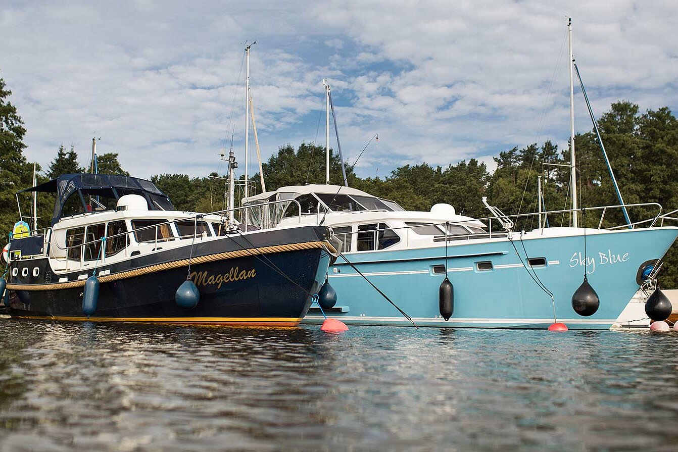 Zwei unserer Yachten im Hafen