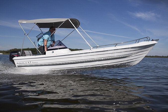 Dieses Bild zeigt unsere Aquila 4.8 Family von der rechten Seite.