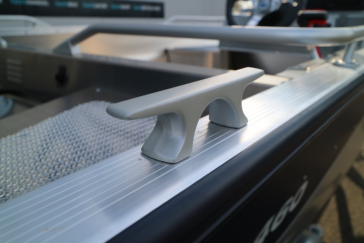 Dieses Bild zeigt eine Bootsklampe.