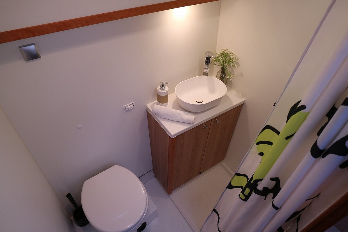 Dieses Bild zeigt unsere Yacht Snoopy - Concordia 108 AC - Bad anderer Winkel