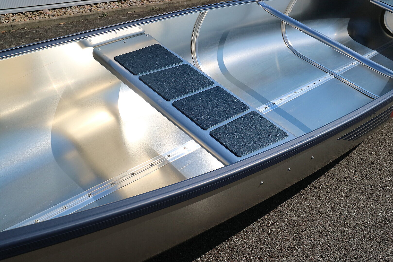 Linder Inkas 495 - Alukanadier