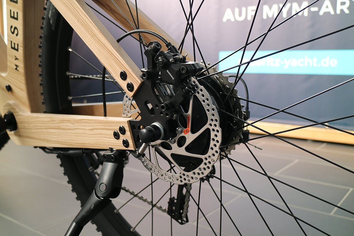 Dieses Bild zeigt das My Esel Cross Pro Unique Hinterradantrieb