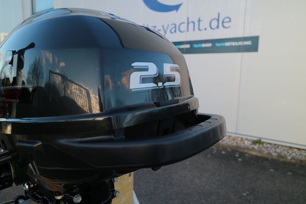 Dieses Bild zeigt den Motor Suzuki DF 2.5 S.