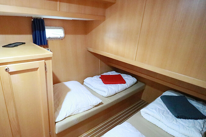Dieses Bild zeigt unsere Yacht Louis - M-Sport 140 - zweite Schlafkabine