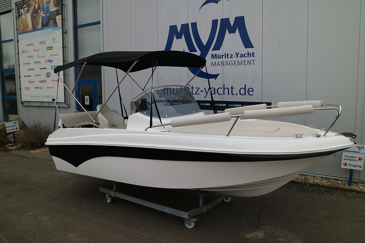 Aquila 5.3 Sundeck inkl. Motor