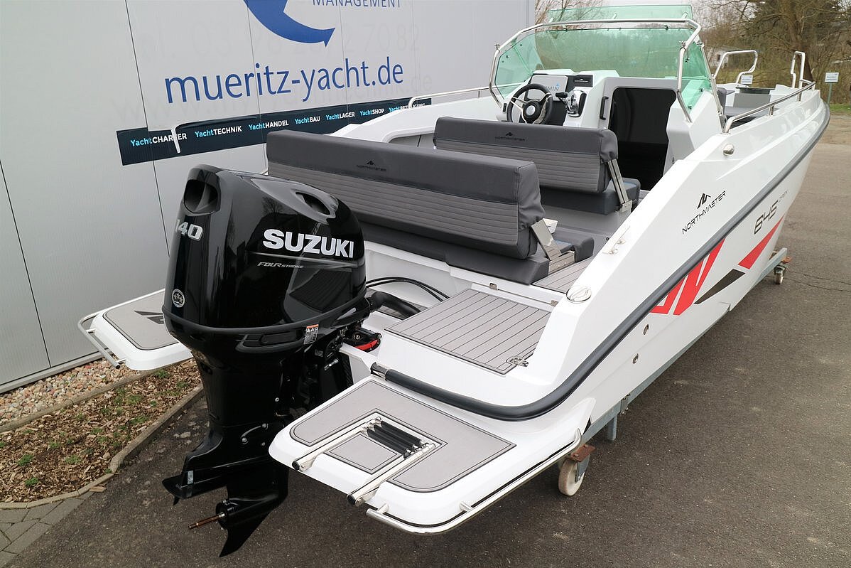 Dieses Bild zeigt unser Motorboot - Northmaster 645 Open - Ausstellungsboot - Motor