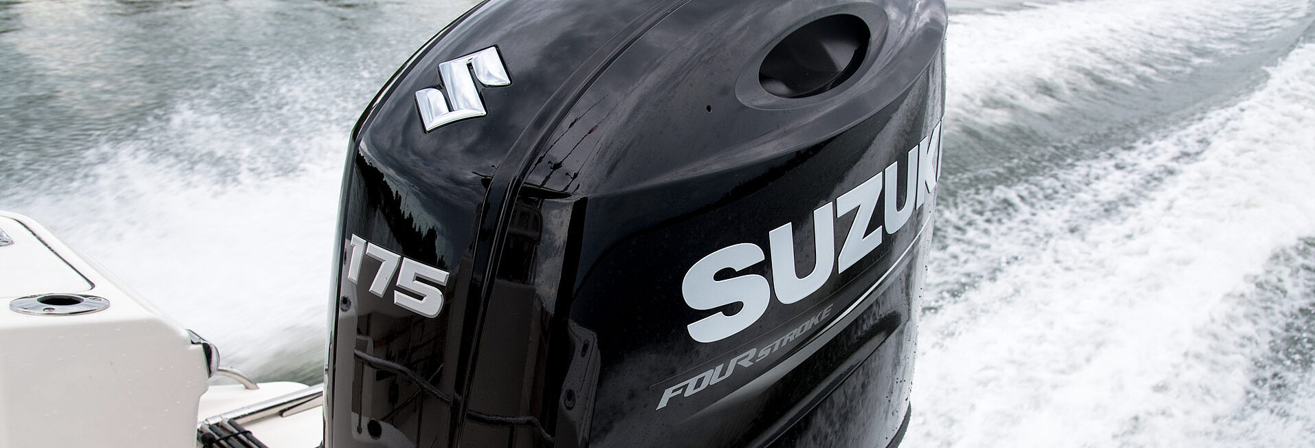 Ein Suzuki Bootsmotor im Einsatz