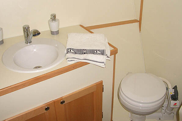 Dieses Bild zeigt unsere Yacht M-Line - M-Sport - Bad