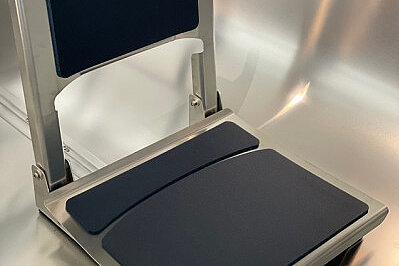 Dieses Bild zeigt klappbaren Kanusitz aus Aluminium.