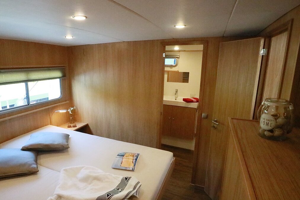 Dieses Bild zeigt unsere Yacht Cappuccino - M-Retro 120 - Schlafkabine