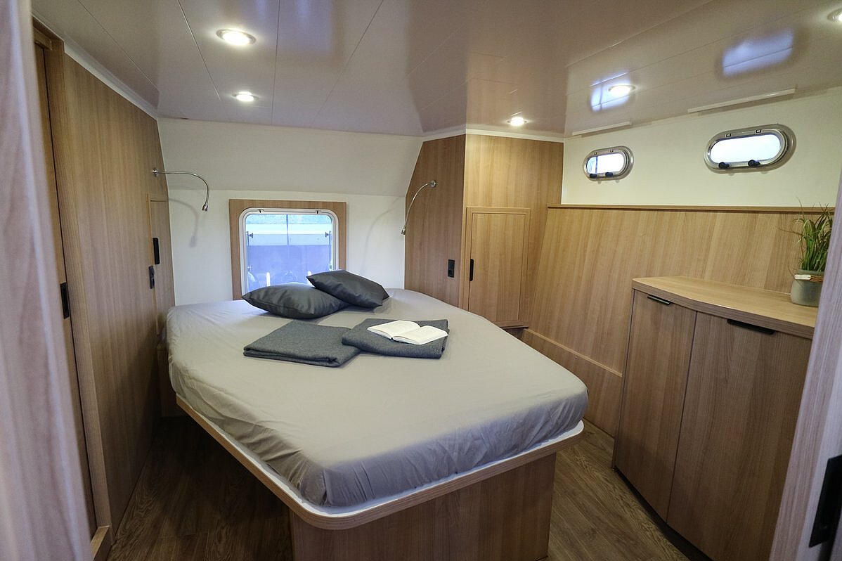 Dieses Bild zeigt unsere Yacht Sally - Concordia 120 AC - Ansicht der Schlafkabine