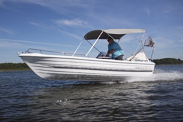 Dieses Bild zeigt unser Motorboot Aquila