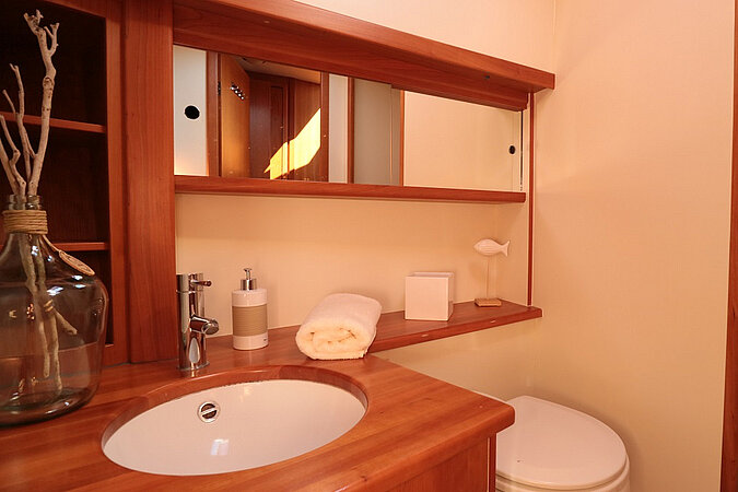 Dieses Bild zeigt unsere Yacht M-Line - M-Cruiser - Bad