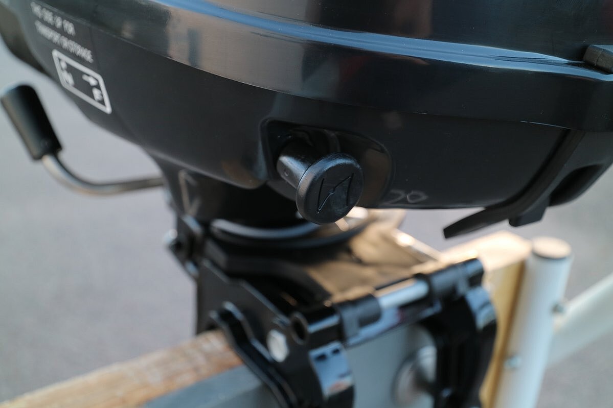 Dieses Bild zeigt den Motor Suzuki DF 2.5 S.