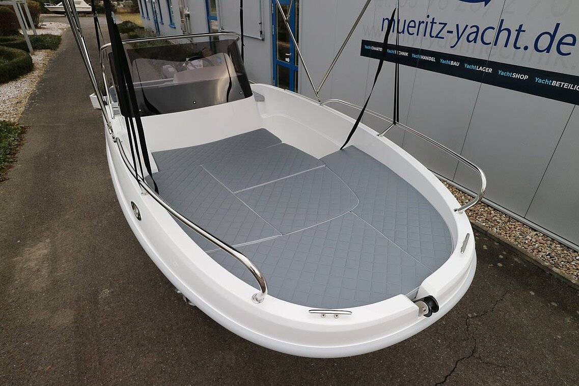 Dieses Bild zeigt unsere Infinity 455 MC von vorne.