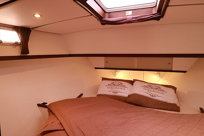 Dieses Bild zeigt unsere Yacht Jette - Jetten 37 AC - Schlafkabine