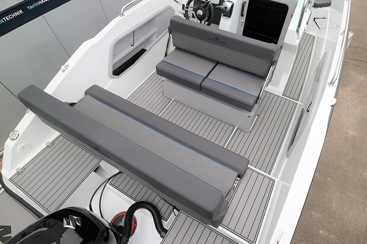 Dieses Bild zeigt unser Motorboot - Northmaster 645 Open - Ausstellungsboot - Ansicht Sitzgelegenheit 