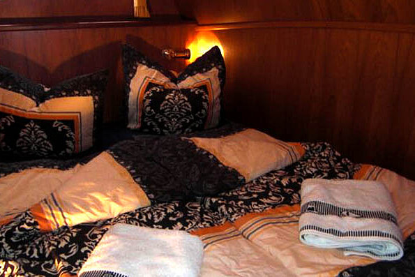 Dieses Bild Zeigt unsere Yacht Lady Marenka - Babro 1120 - Schlafkabine