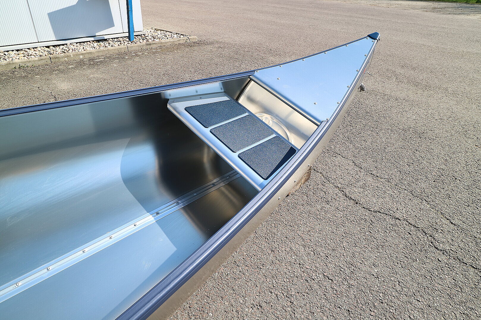 Linder Inkas 495 - Alukanadier