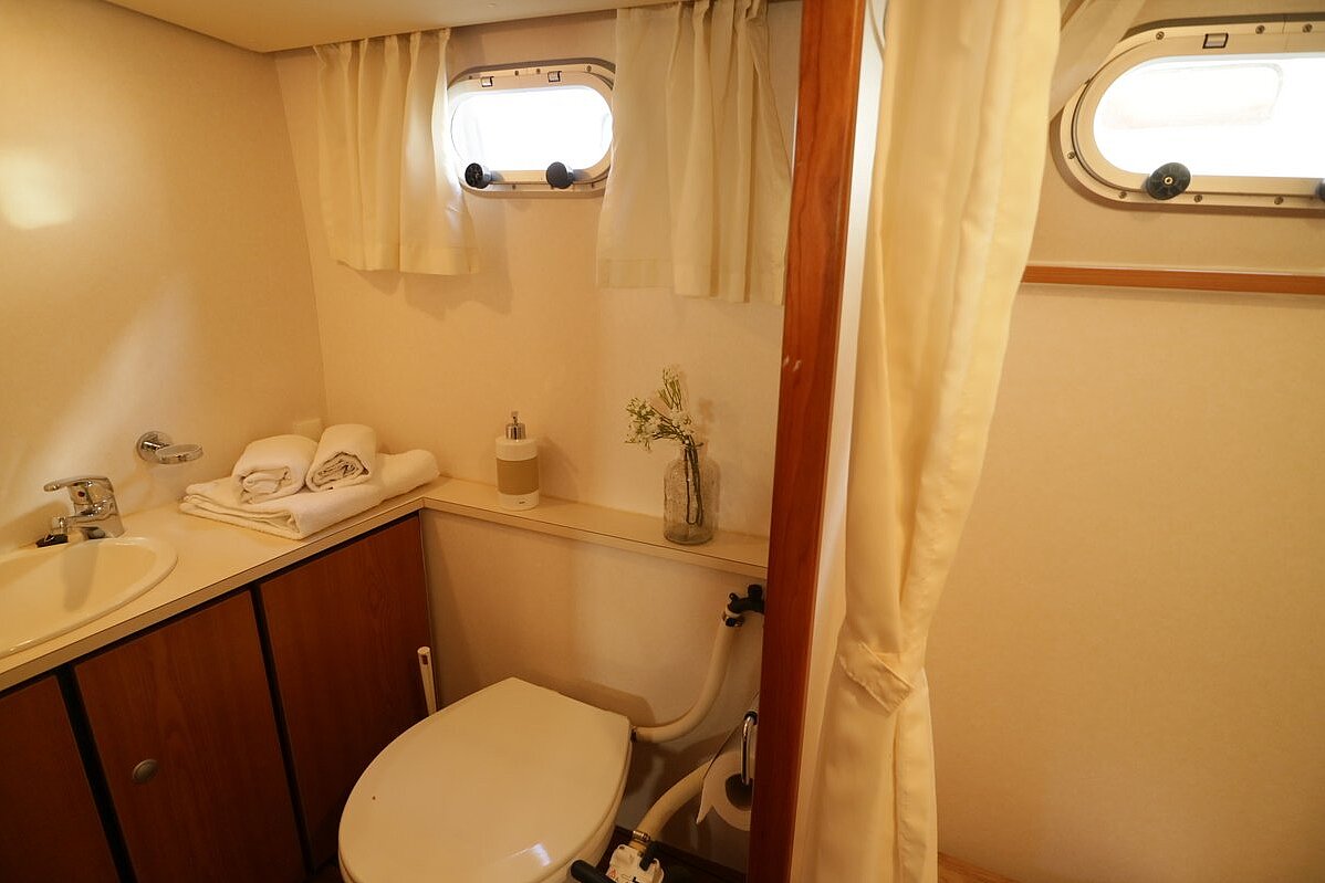 Dieses Bild zeigt unsere Yacht Laureen - Linssen Grand Sturdy 34.9 - Bad