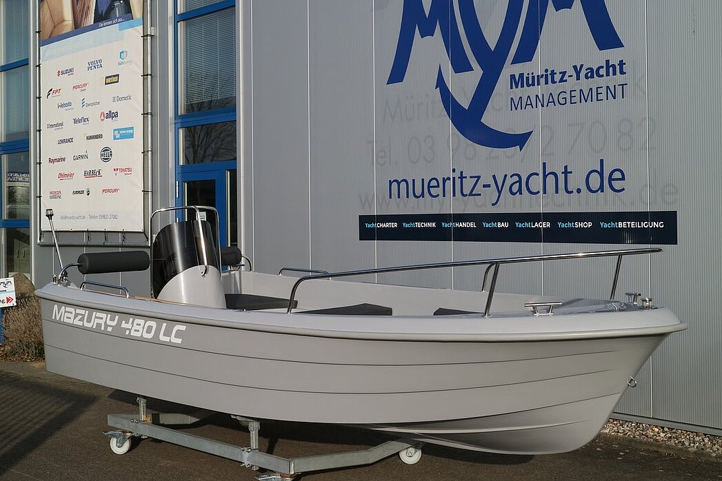 Das Bild zeigt unseren Mazury 480 LC.