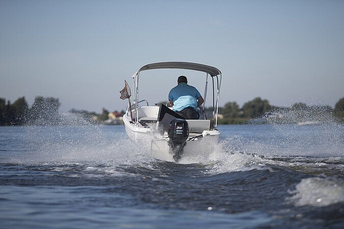 Dieses Bild zeigt unsere Aquila 4.8 Family von hinten.