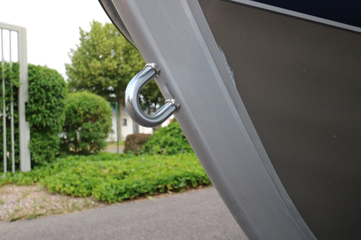 Dieses Bild zeigt die fordere Anleinöhse der Linder Fishing 410.