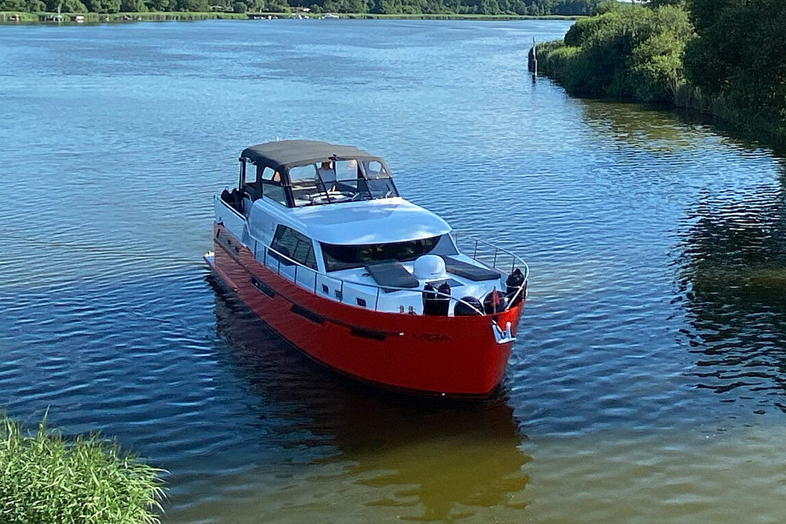 Dieses Bild zeigt unsere Yacht "Vida - Discovery 47AC Luxury"