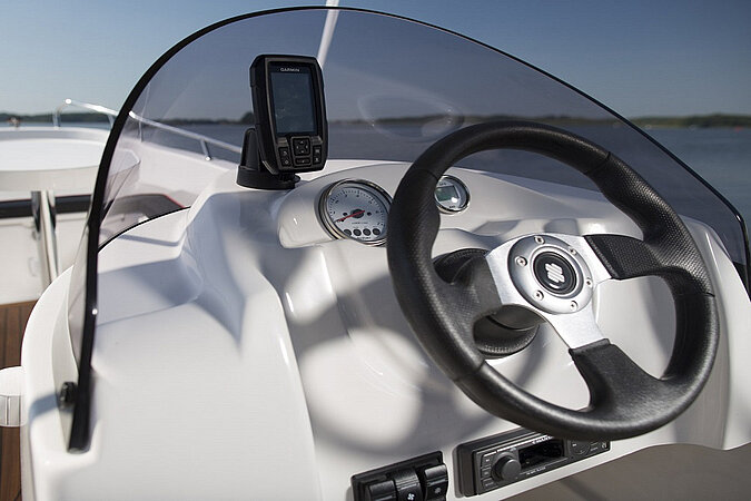 Dieses Bild zeigt unsere Aquila 4.8 Family - Steuer