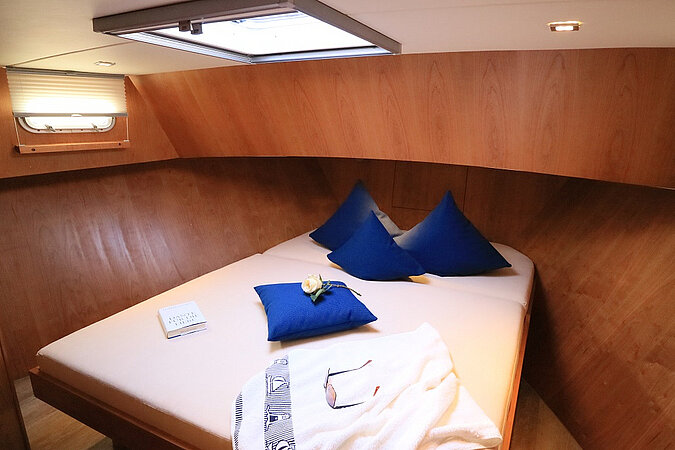 Diese Bild zeigt unsere Yacht Pollux - M-Classic 145 - Schlafkabine Bug