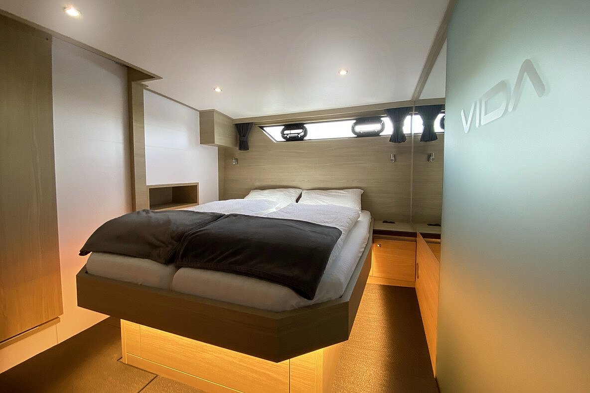 Dieses Bild zeigt unsere Yacht Vida - Discovery 47AC Luxury - Achterkabine