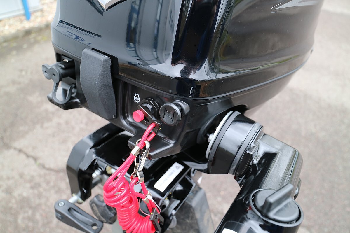 Dieses Bild zeigt den Motor Suzuki DF 5 AS.