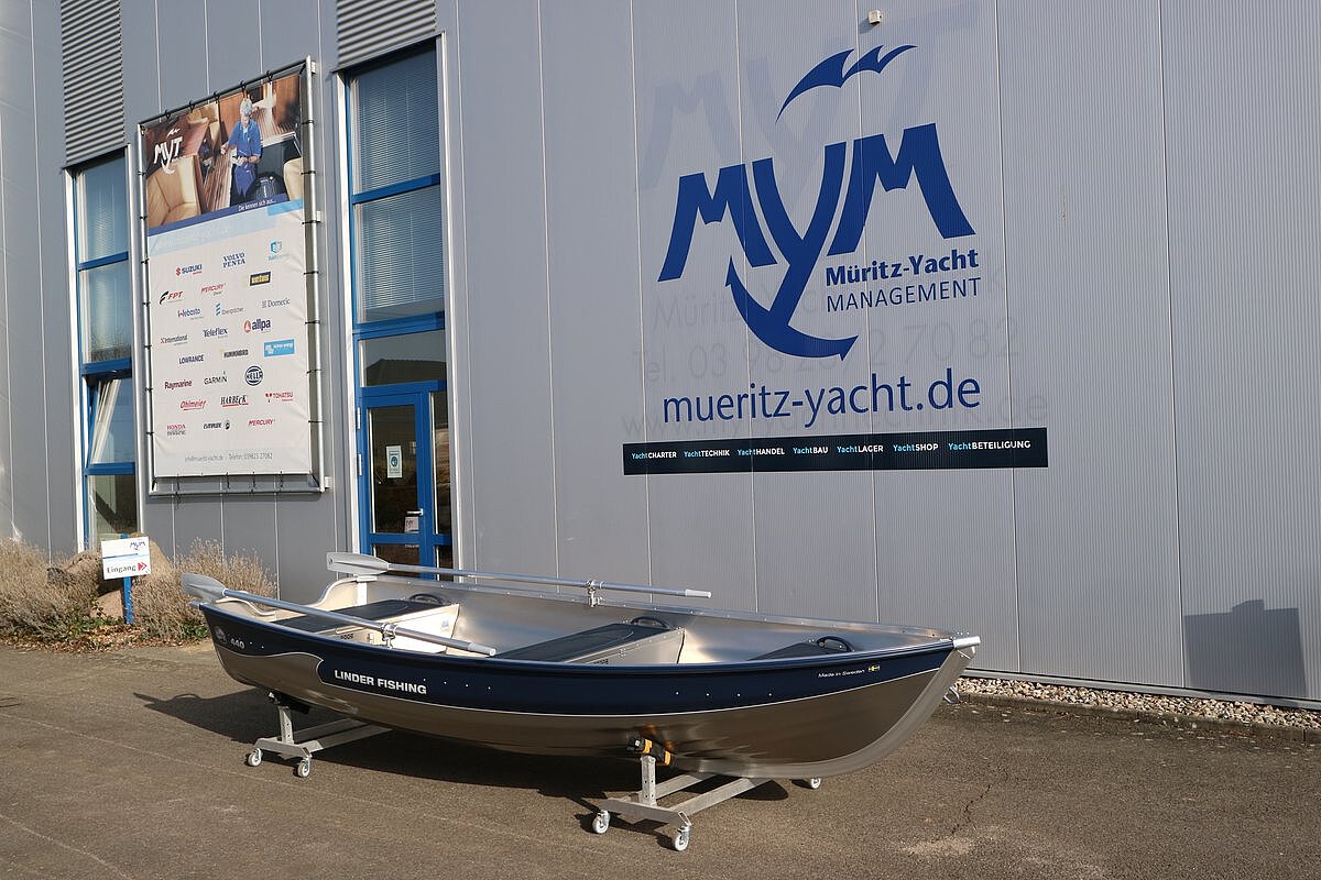 Dieses Bild zeigt unser Aluboot Linder Fishing 440 - Seitenansicht