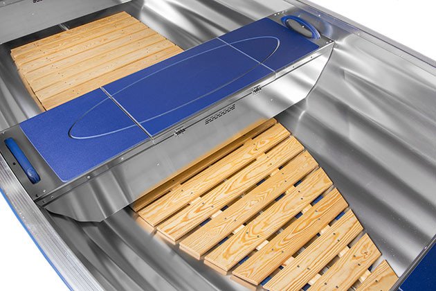 Dieses Bild zeigt den Holzboden Fishing 440.