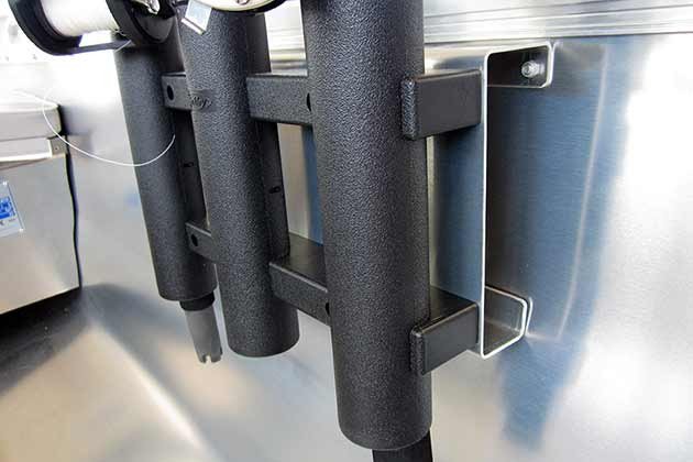 Dieses Bild zeigt eine Befestigung für Angelrutenhalter.