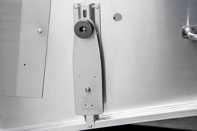 Dieses Bild zeigt die Befestigung für Echolote.